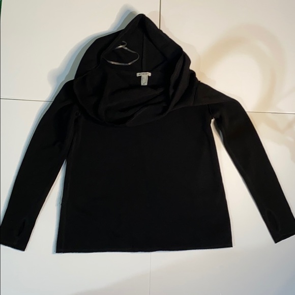 Forever 21 turtleneck sweater - Picture 2 of 3